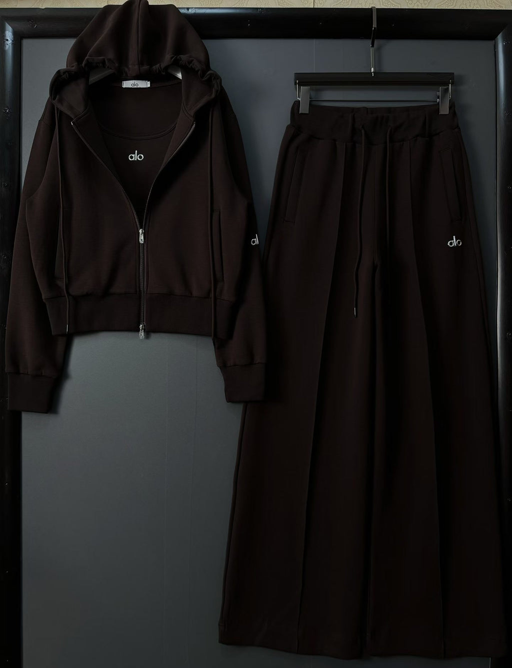Alo Inspired Yoga brand lounge set