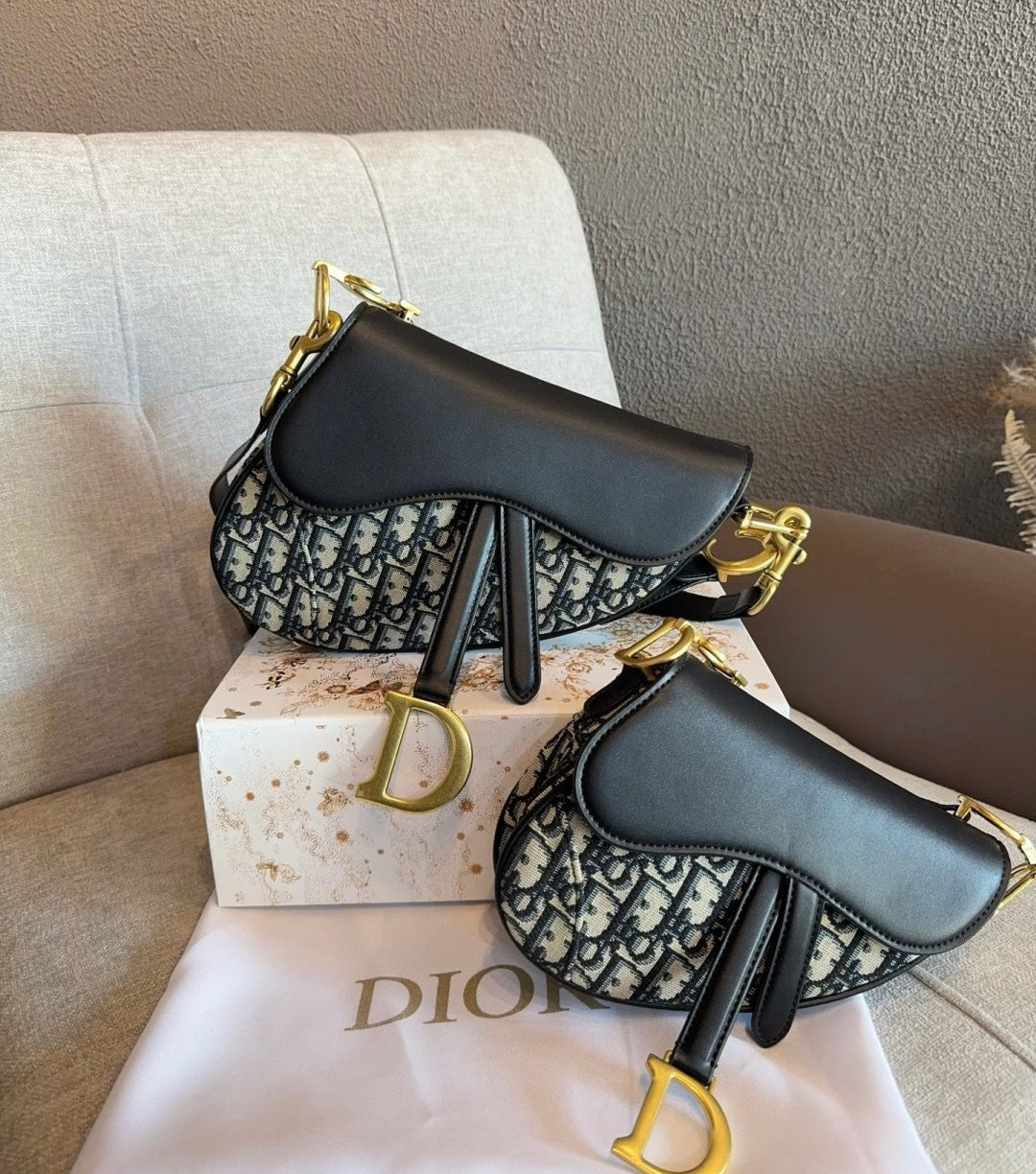 Dioramour Inspired Small Saddle Bag