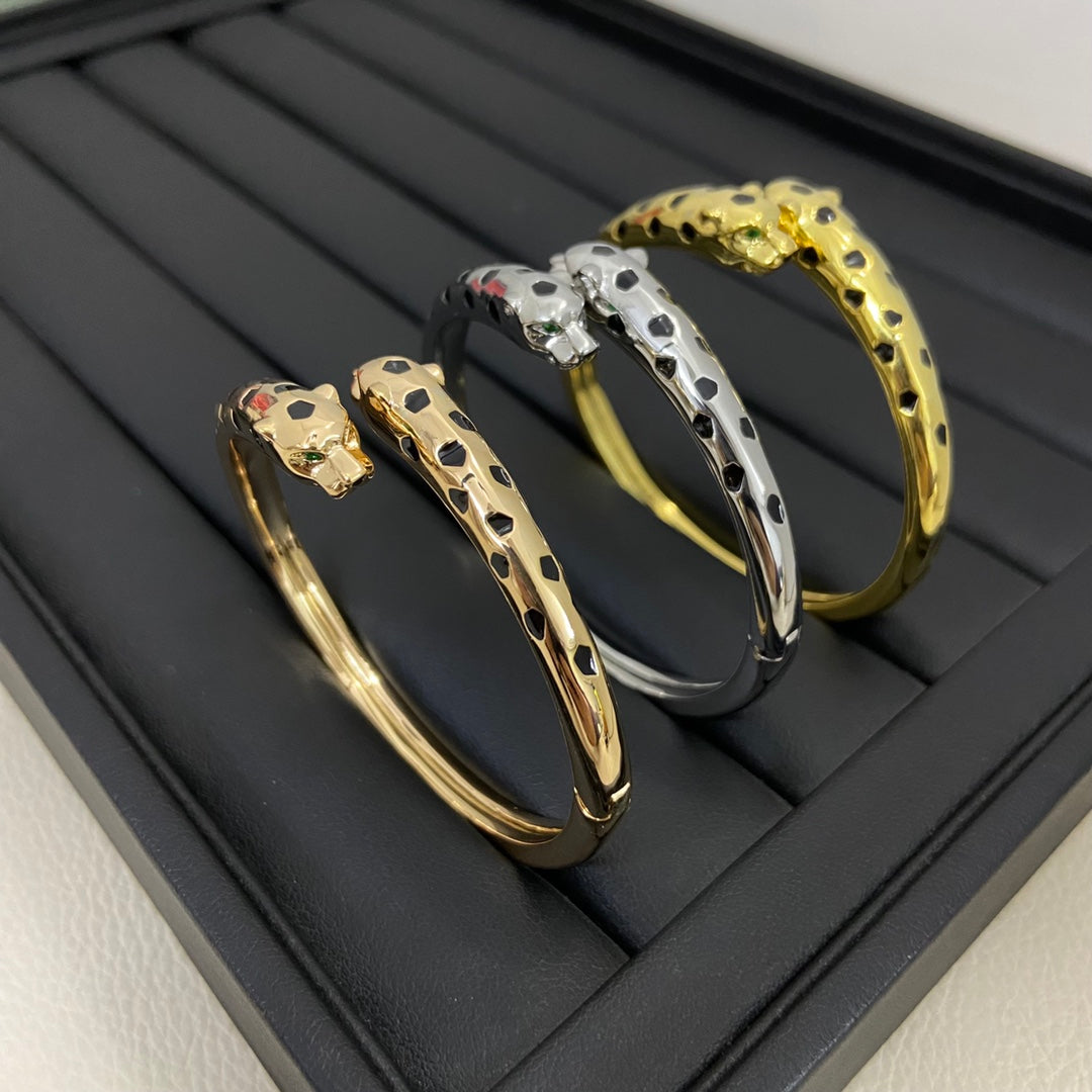 Cartier Inspired Panthère de Cartier bracelet