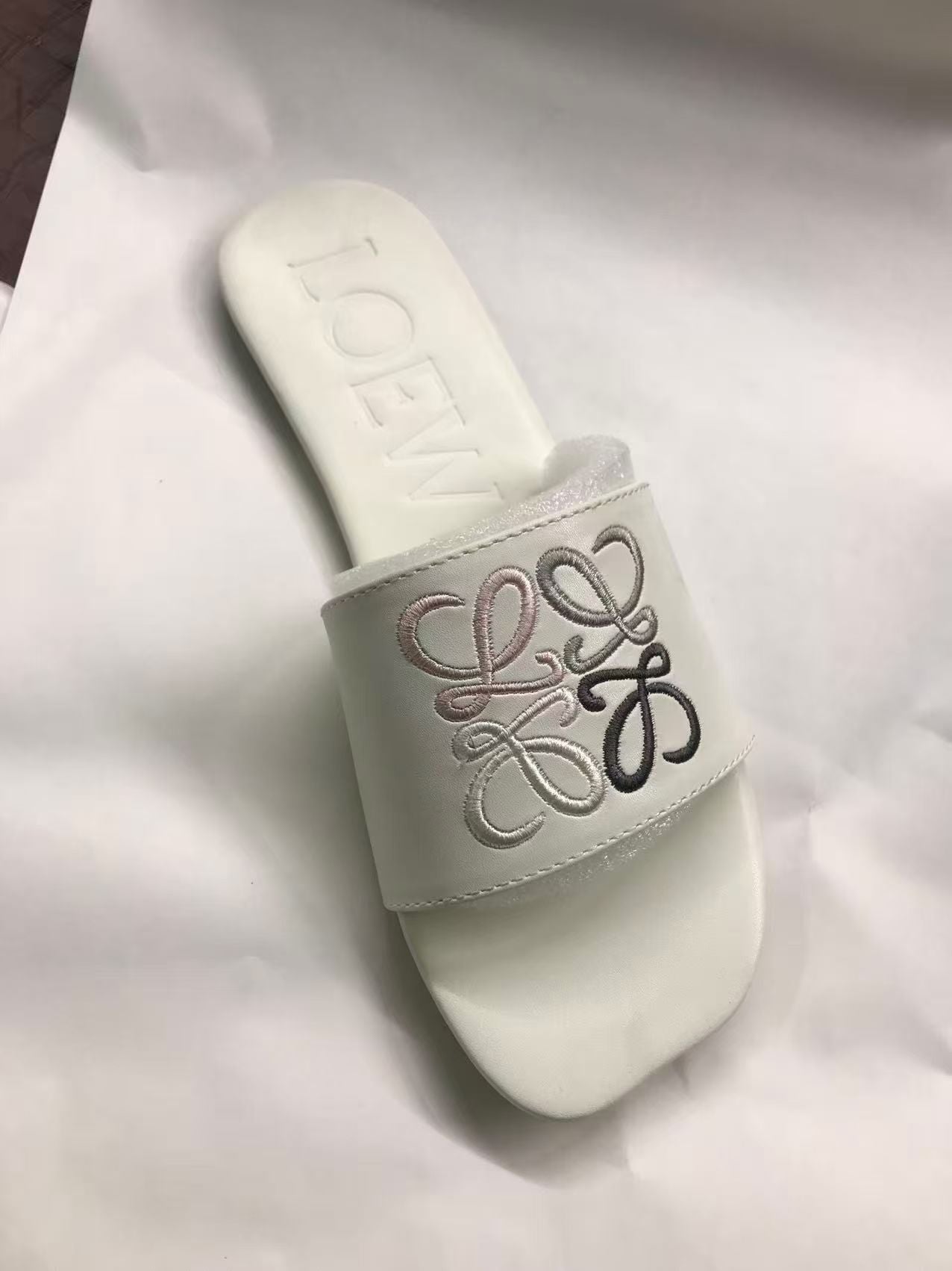 Loewe Inspired slides