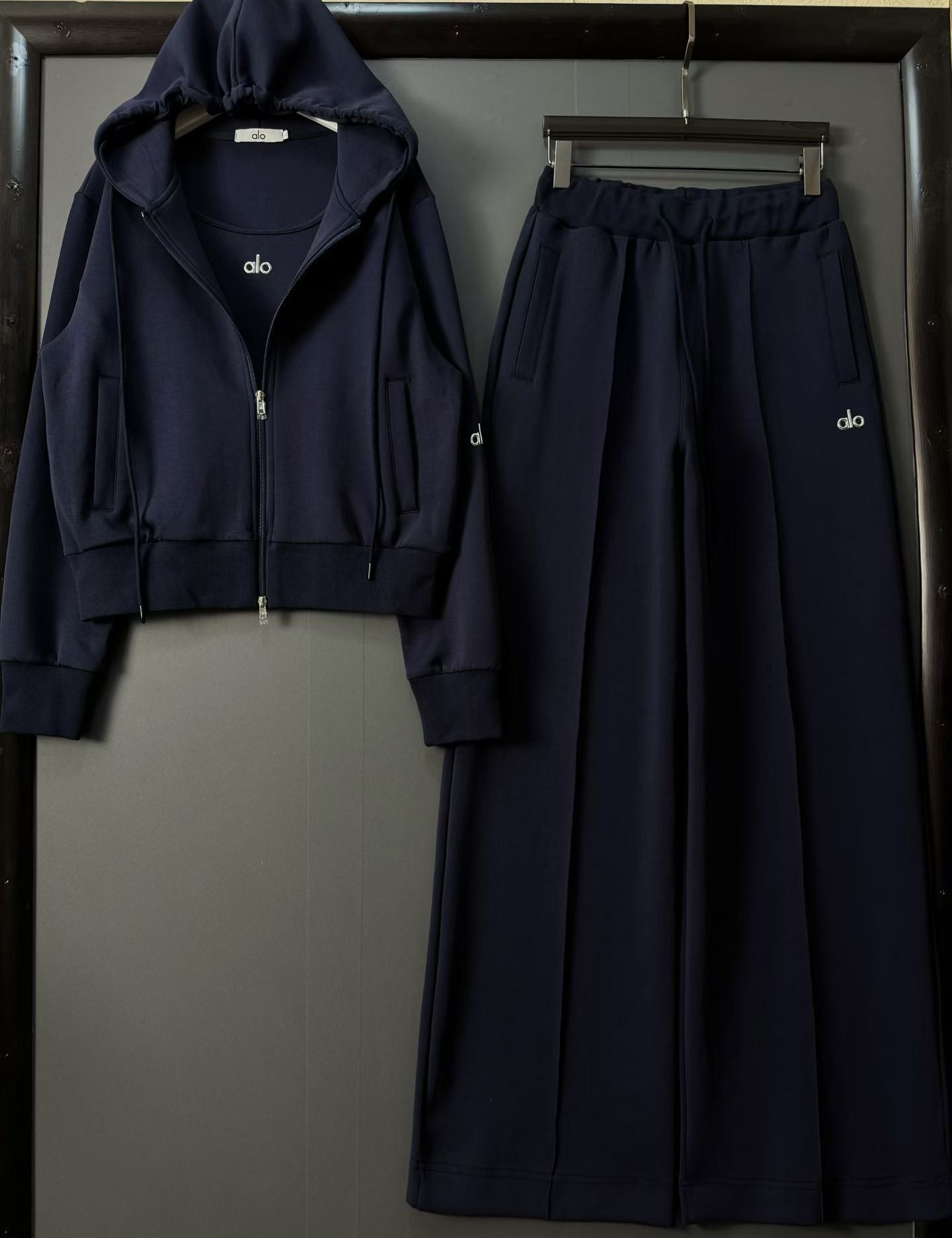 Alo Inspired Yoga brand lounge set