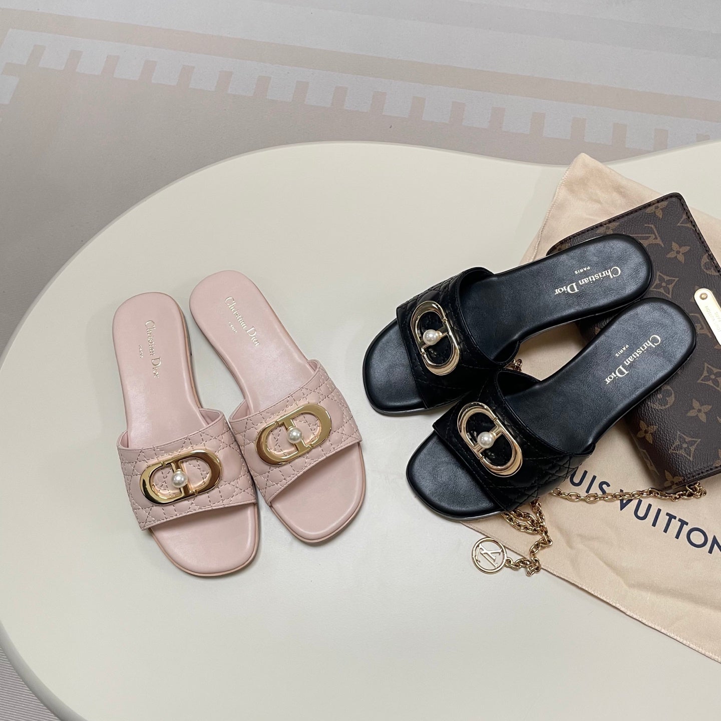 Christian Dior Inspired 30 Montaigne slides