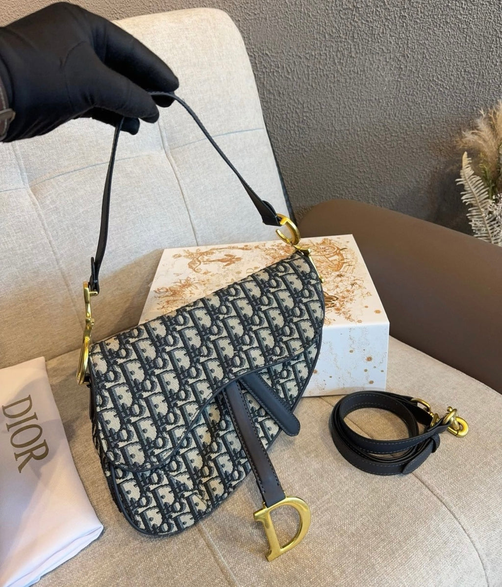 Dioramour Inspired Small Saddle Bag