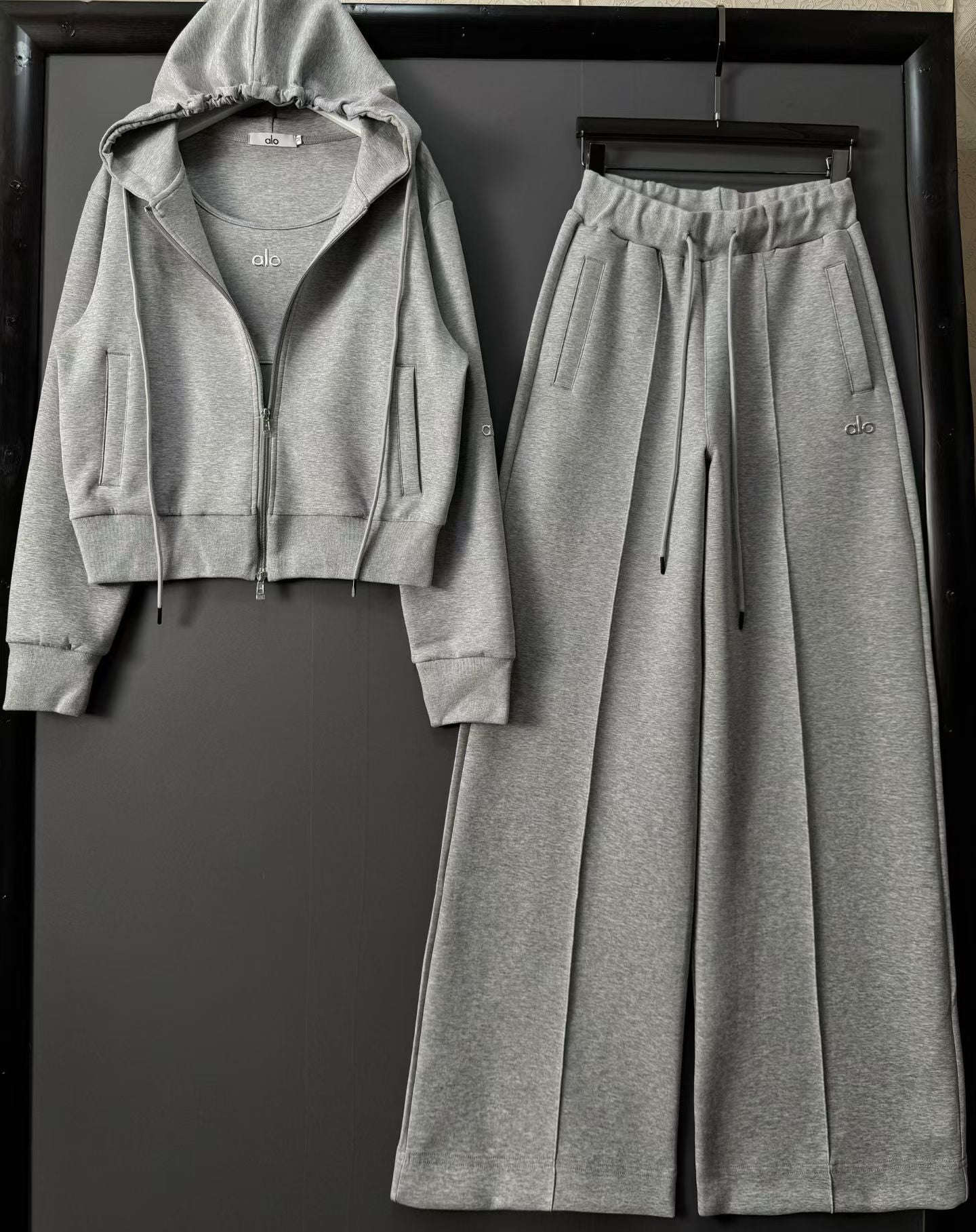 Alo Inspired Yoga brand lounge set